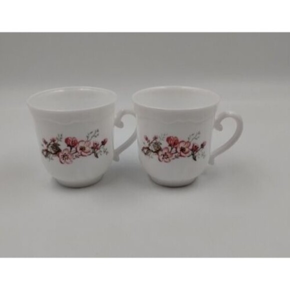 Set of 2 Vintage Arcopal France White Tea Cups With Pink Flowers - Picture 1 of 10